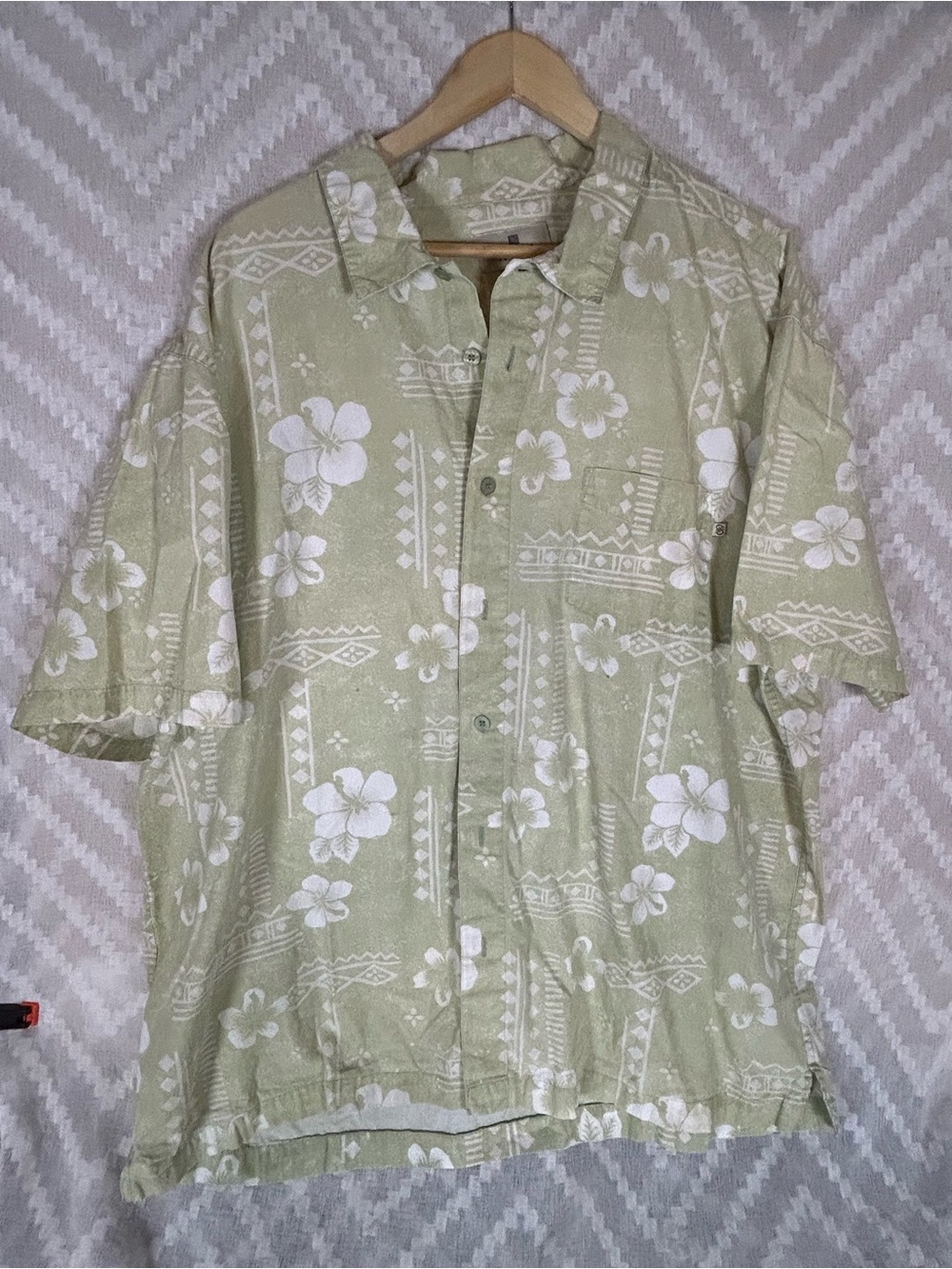 Men's Casual Light Green Floral Button-Down Shirt